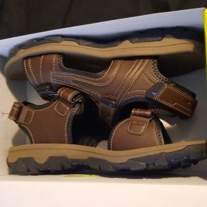 Eddie Bauer "Ronnie" Sandal (Chestnut)